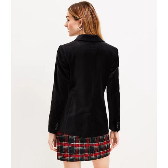 Black LOFT Velvet Collared Button Front Long Sleeve Blazer (NWT) - Picture 3 of 4